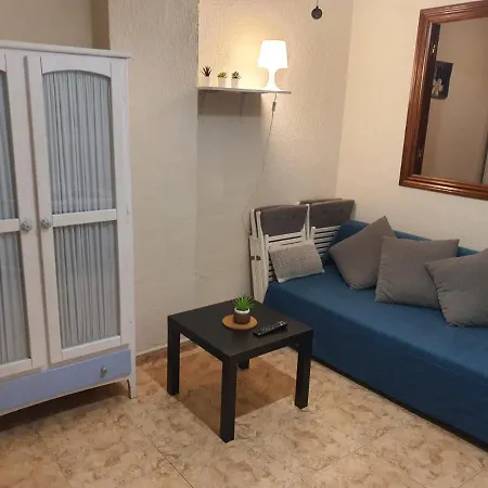 Апартаменти Fantastico Estudio En Malaga. *